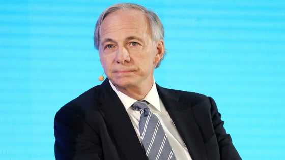 亿万富翁桥水基金的 Ray Dalio 揭幕他拥有 BTC