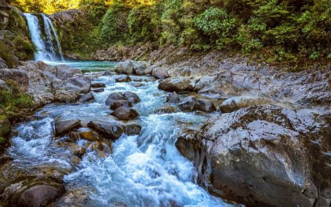 中心化交易所的比特币流出量上涨至 100,000 BTC