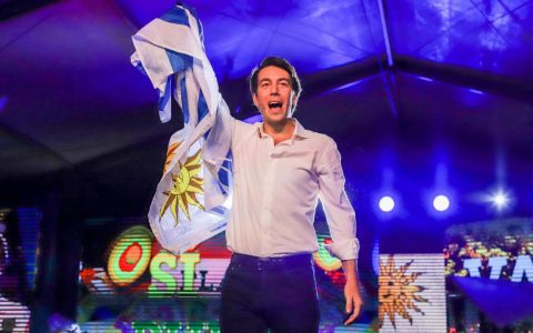 萨尔瓦多带动「骨牌效应」乌拉圭议员提案「加密货币合法化」