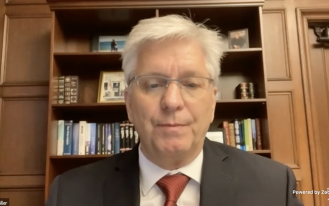 美联储理事表示 CBDC 仍然是“寻找问题的解决方案”