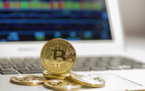 当这些多余的货币开始消失的时候，比特币就成了断线的风筝