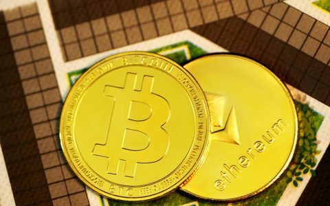 如果遵循以太坊的表现，比特币将升至 10 万美元