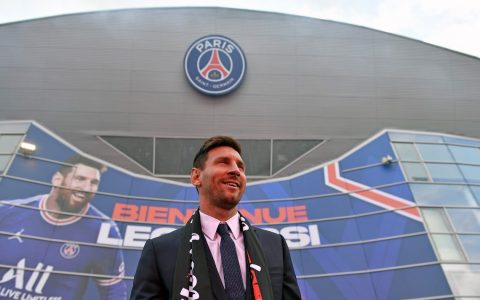 巴黎圣日耳曼的梅西支付了 $PSG 粉丝代币