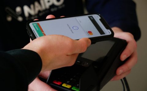 Coinbase 为加密货币购买添加 Apple Pay