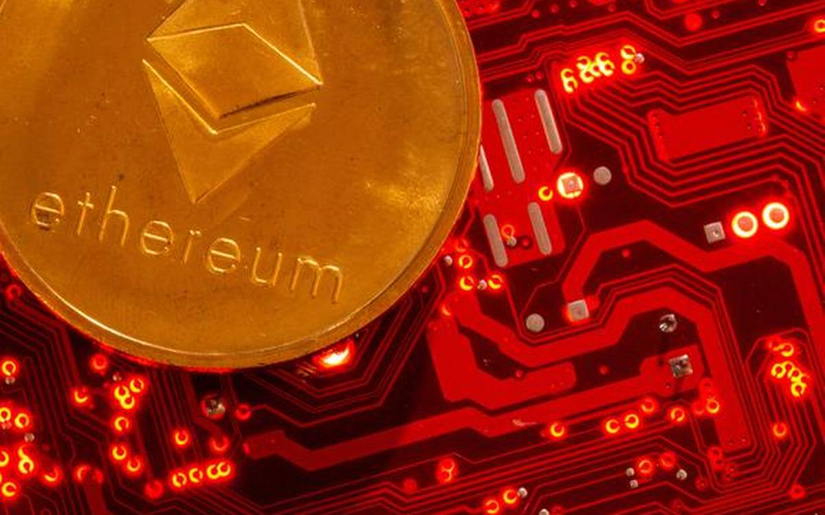 以太坊联合创始人之一移除加密货币行业