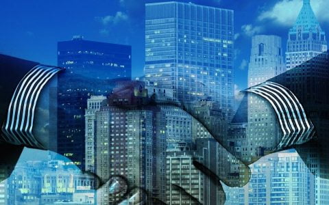 CoinBurp 加密货币经纪商与 KuCoin 加密货币交易所合作进行 IEO