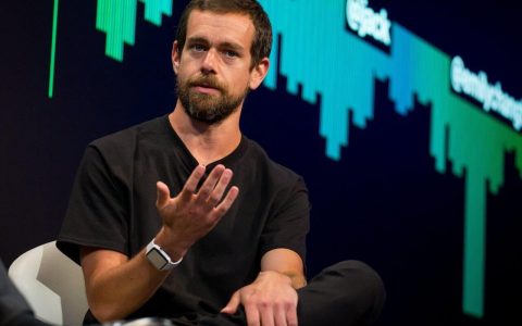 「愿将自己奉献给比特币」推特CEO：我们不再需要银行