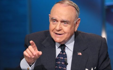 搞不懂什么是比特币？富豪投资人：代表「你老了」