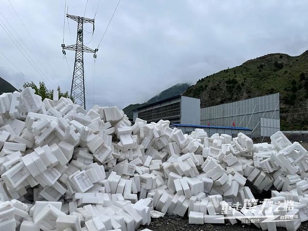 实探内蒙鄂尔多斯、新疆准东、川西加密货币矿场