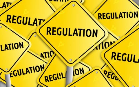 前 CFTC 主席呼吁对加密货币行业进行明确监管