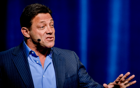 电商Newegg 接受SHIB 支付 「华尔街之狼」大骂：迷因币骗钱