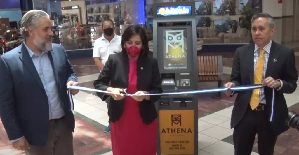 第一个比特币-atm-萨尔瓦多