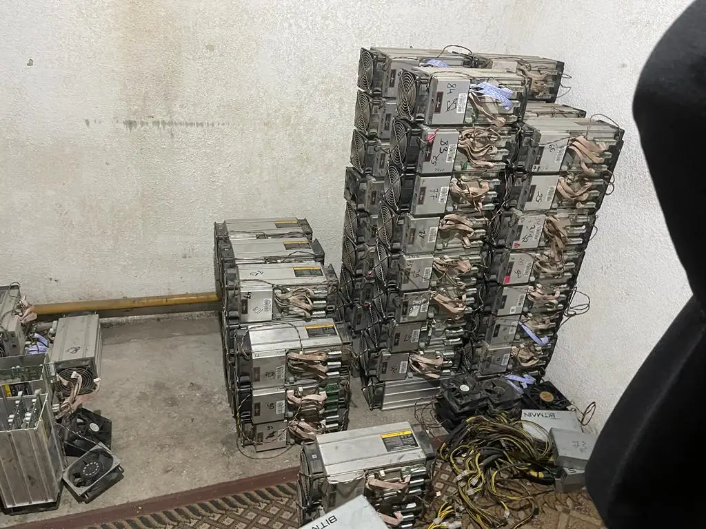 在比什凯克酒店发现 150 名 ASIC 矿工的农场